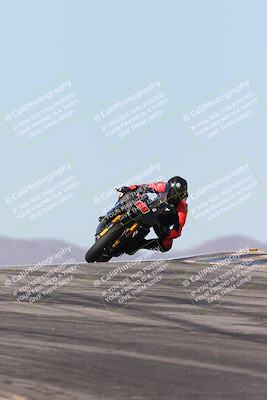 media/Dec-07-2025-CVMA (Sun) [[3e7d2de5dc]]/Race 6-The Shootout/